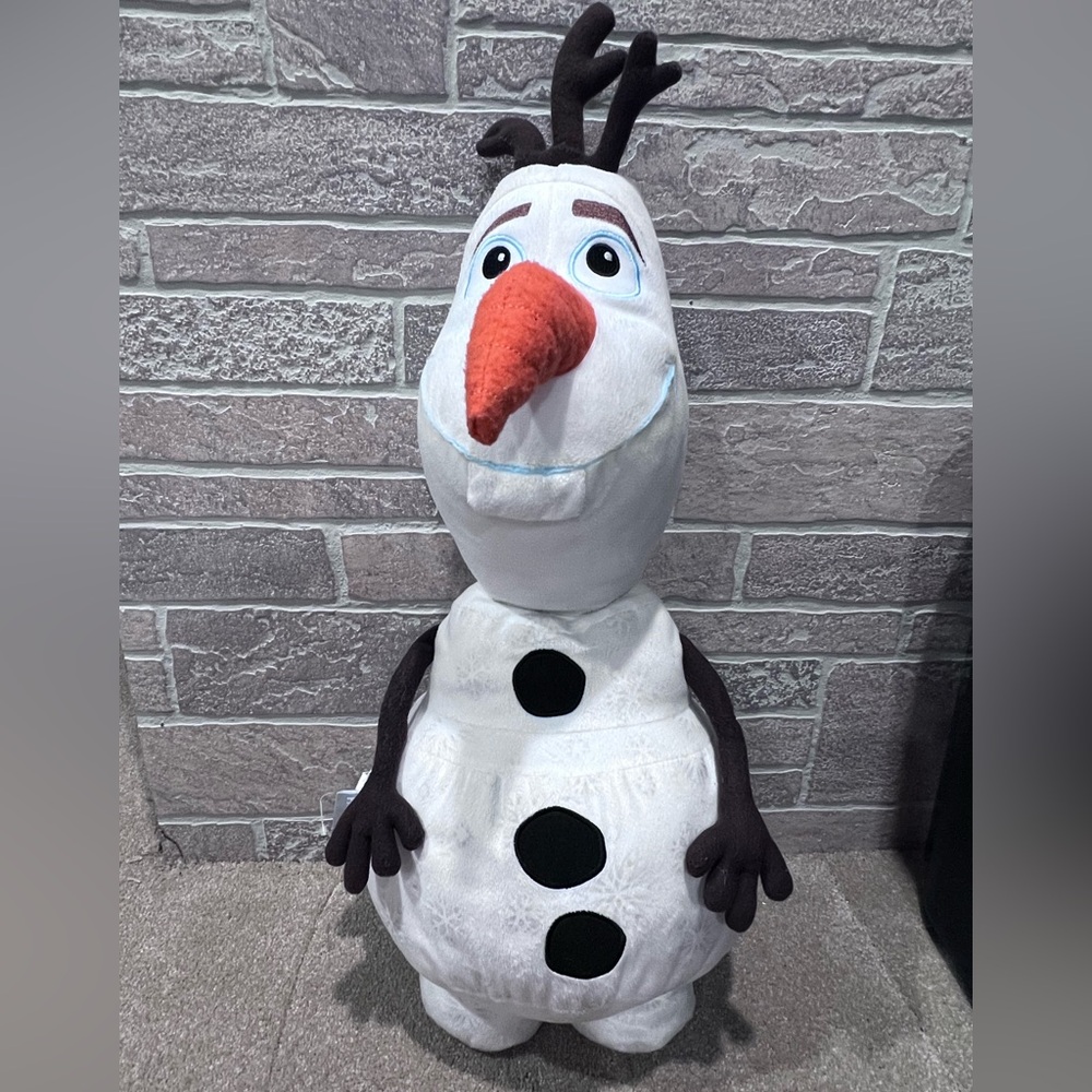 NEW WITHOUT TAGS! OLAF Snowman Plush Disney Frozen 2 Large 24 Inch Stuffy/Pillow